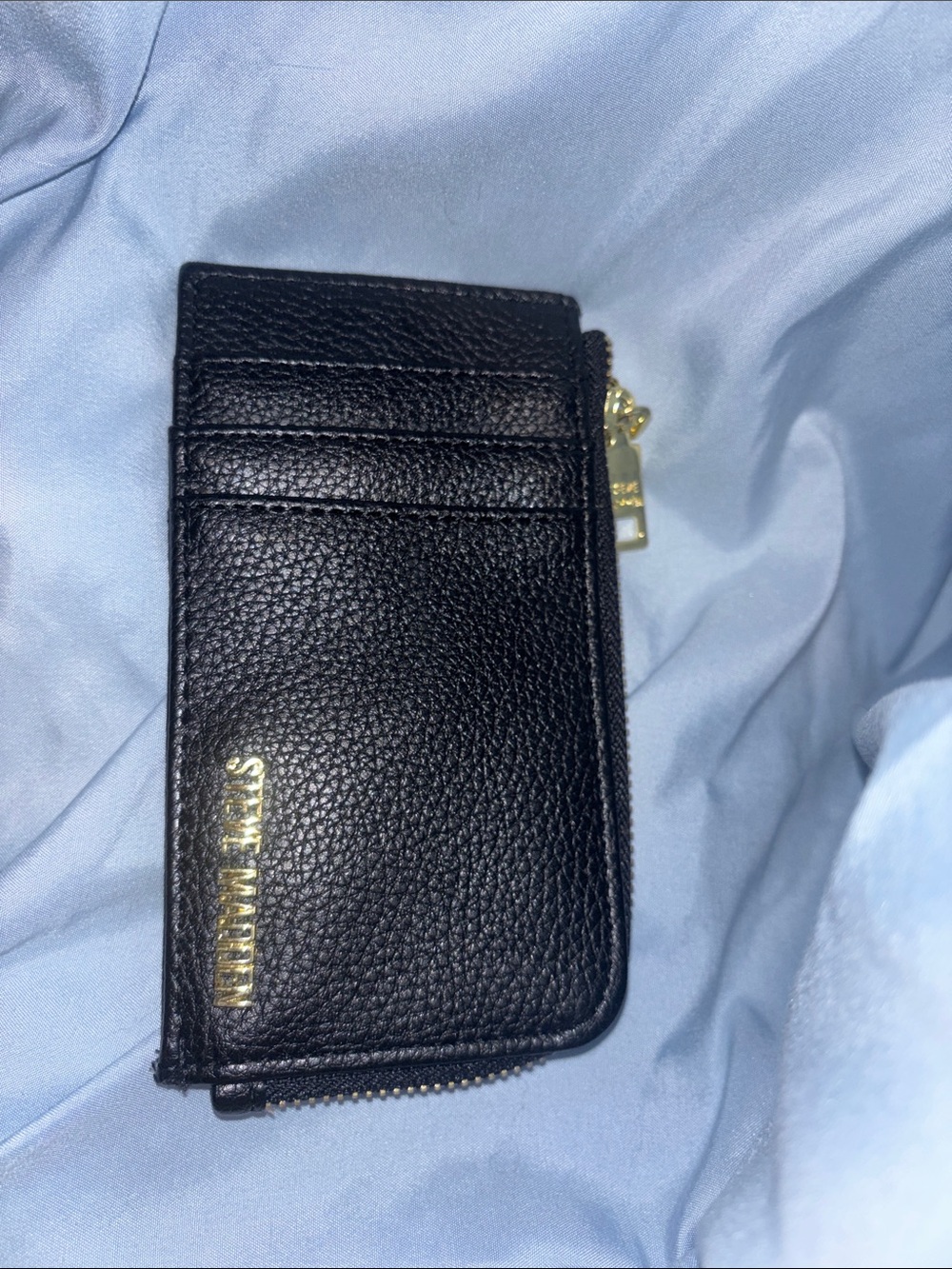 Steve Madden Black Pebbled Zip Card Wallet with Gold Hardware